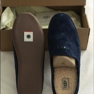 Women’s UGG slippers